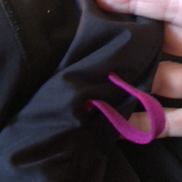 Old Navy Go Dry active reflective leg strip zip back pouch tie drawstring xxl - Picture 6 of 6